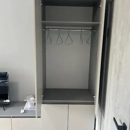 однокімнатна на 1му поверсі