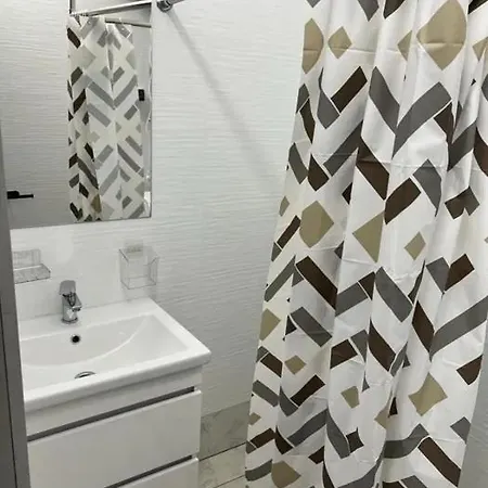 однокімнатна на 1му поверсі Appartement