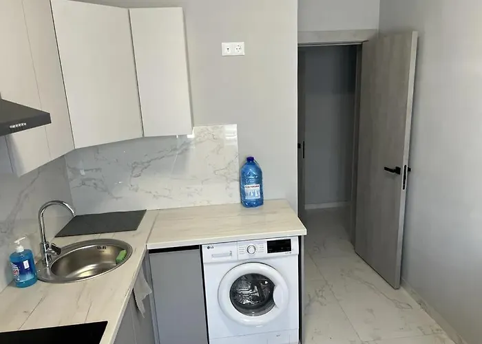 однокімнатна на 1му поверсі Appartement